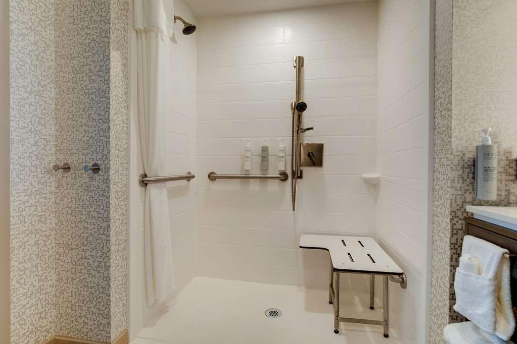 Home2 Suites By Hilton Hammond Room photo