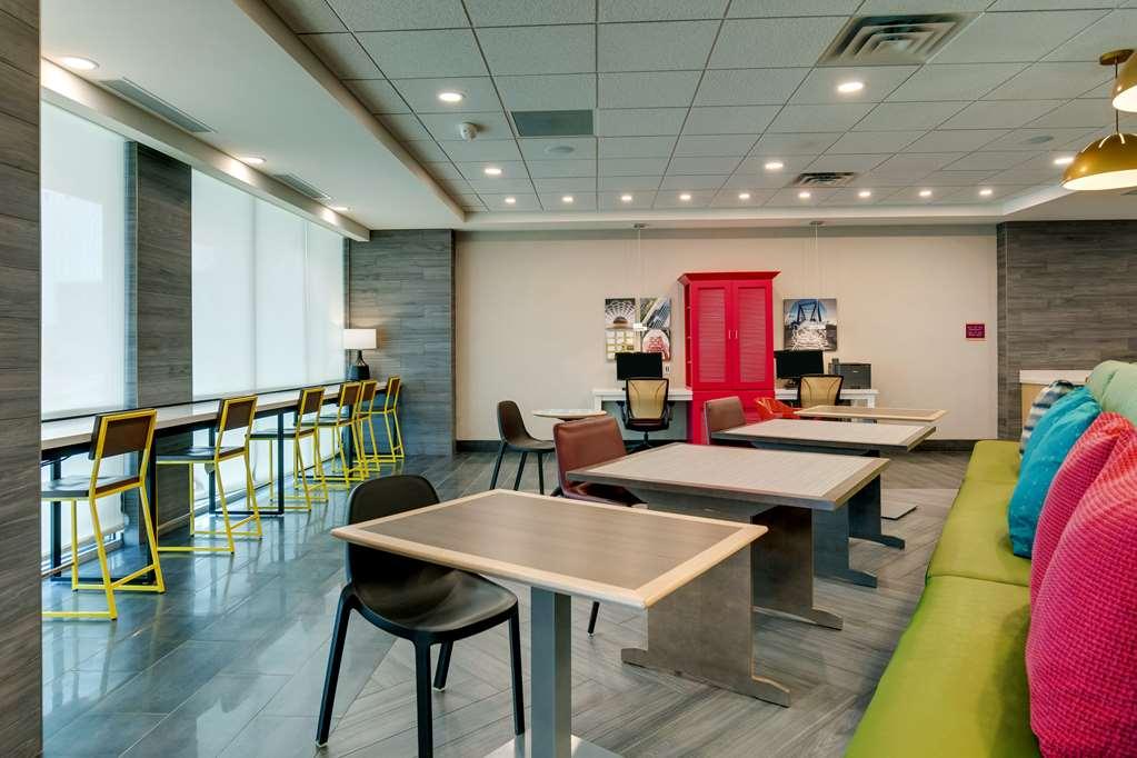 Home2 Suites By Hilton Hammond Interior photo